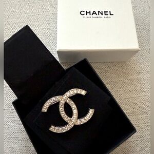 Chanel Brooch, never used